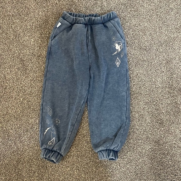 Disney Other - Girl’s Disney Store blue Elsa Frozen oversized sweatpants  joggers 4